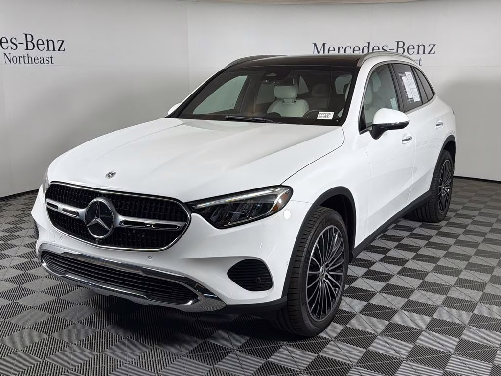 2025 Polar White Mercedes-Benz GLC GLC 300 RWD SUV