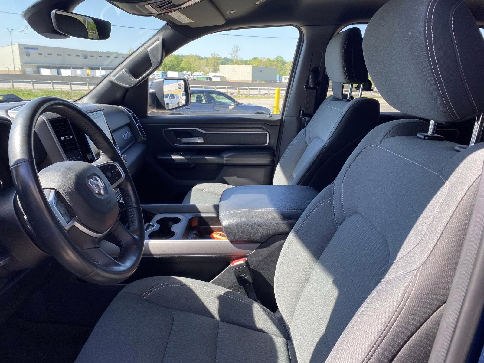 2022 Patriot Blue Pearlcoat Ram 1500 Big Horn 4X4 Truck