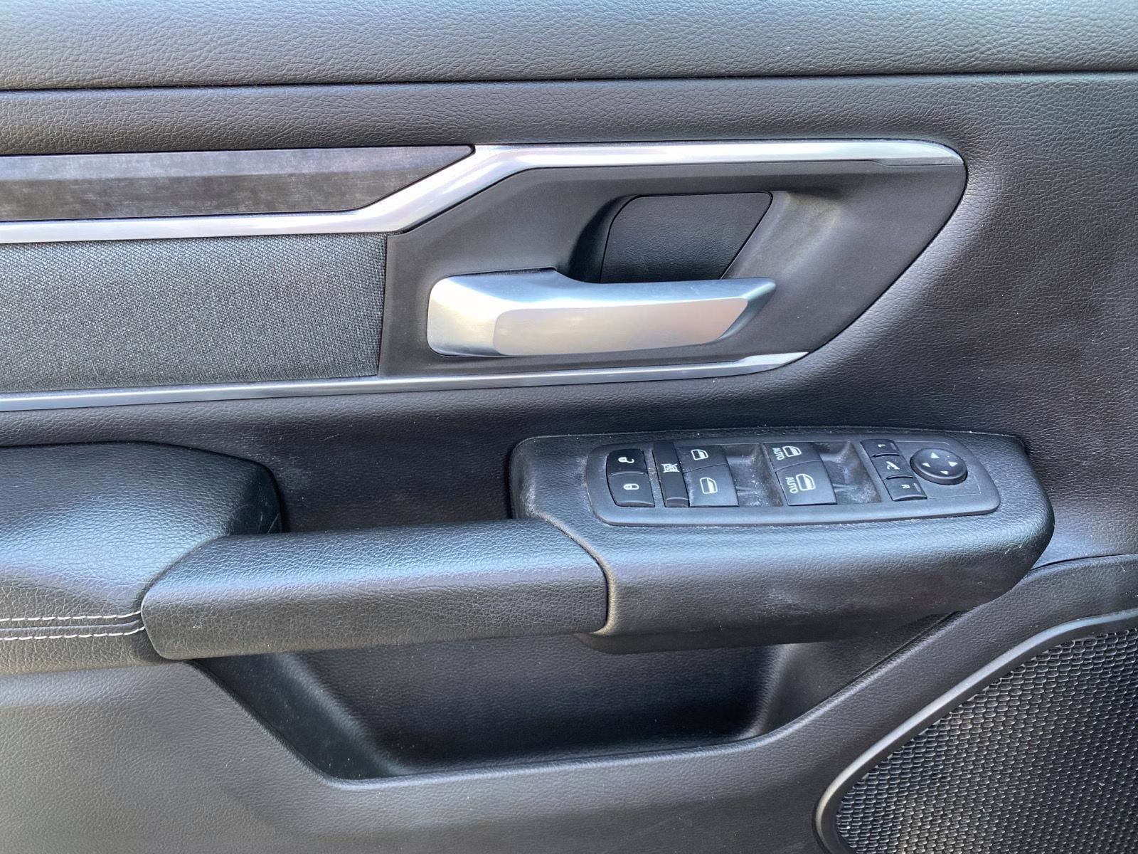 2022 Patriot Blue Pearlcoat Ram 1500 Big Horn 4X4 Truck