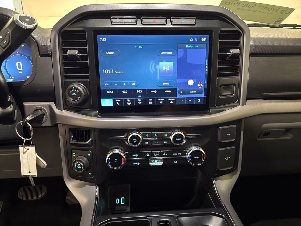 2024 Agate Black Metallic Ford F-150 XLT 4X4 Truck