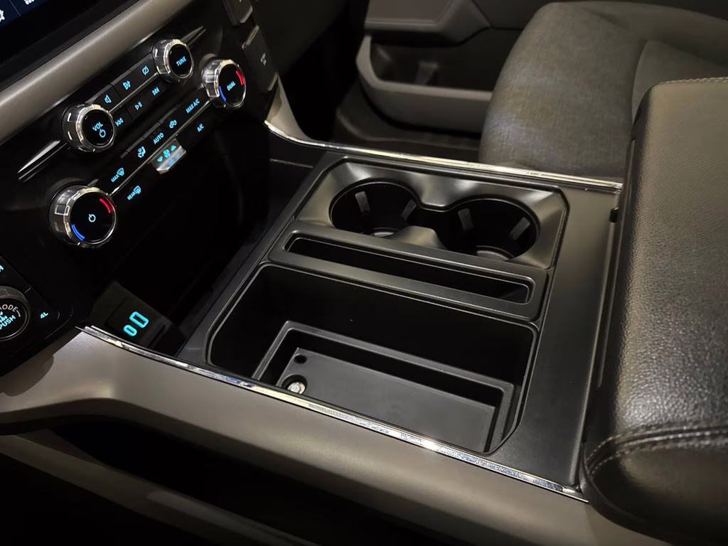 2024 Agate Black Metallic Ford F-150 XLT 4X4 Truck