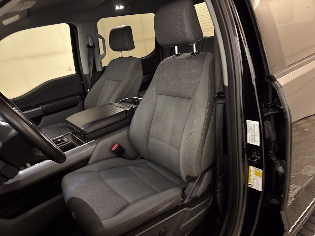 2024 Agate Black Metallic Ford F-150 XLT 4X4 Truck