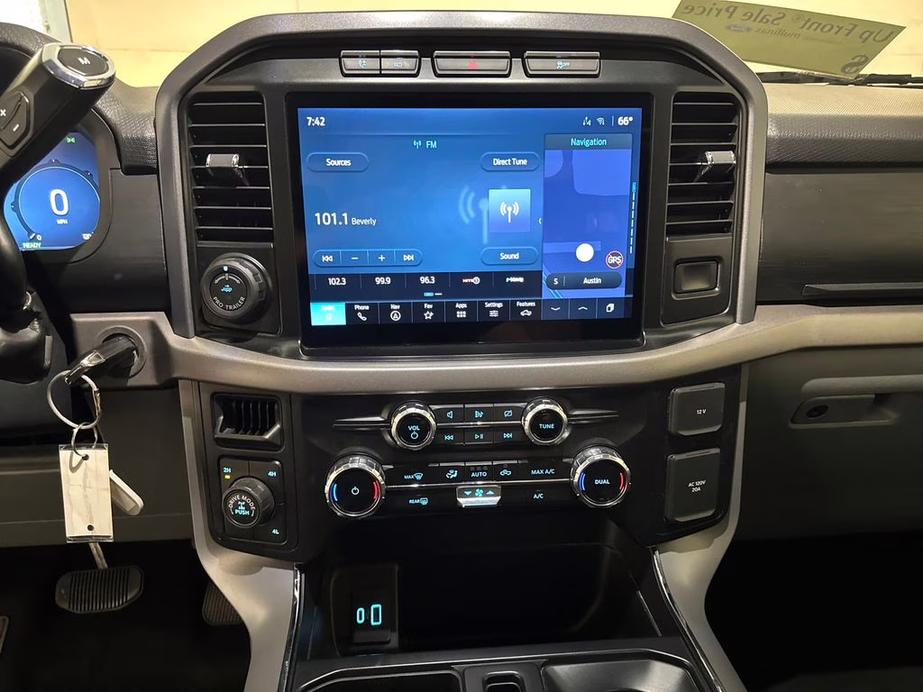 2024 Agate Black Metallic Ford F-150 XLT 4X4 Truck