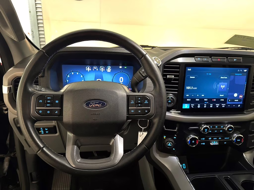 2024 Agate Black Metallic Ford F-150 XLT 4X4 Truck