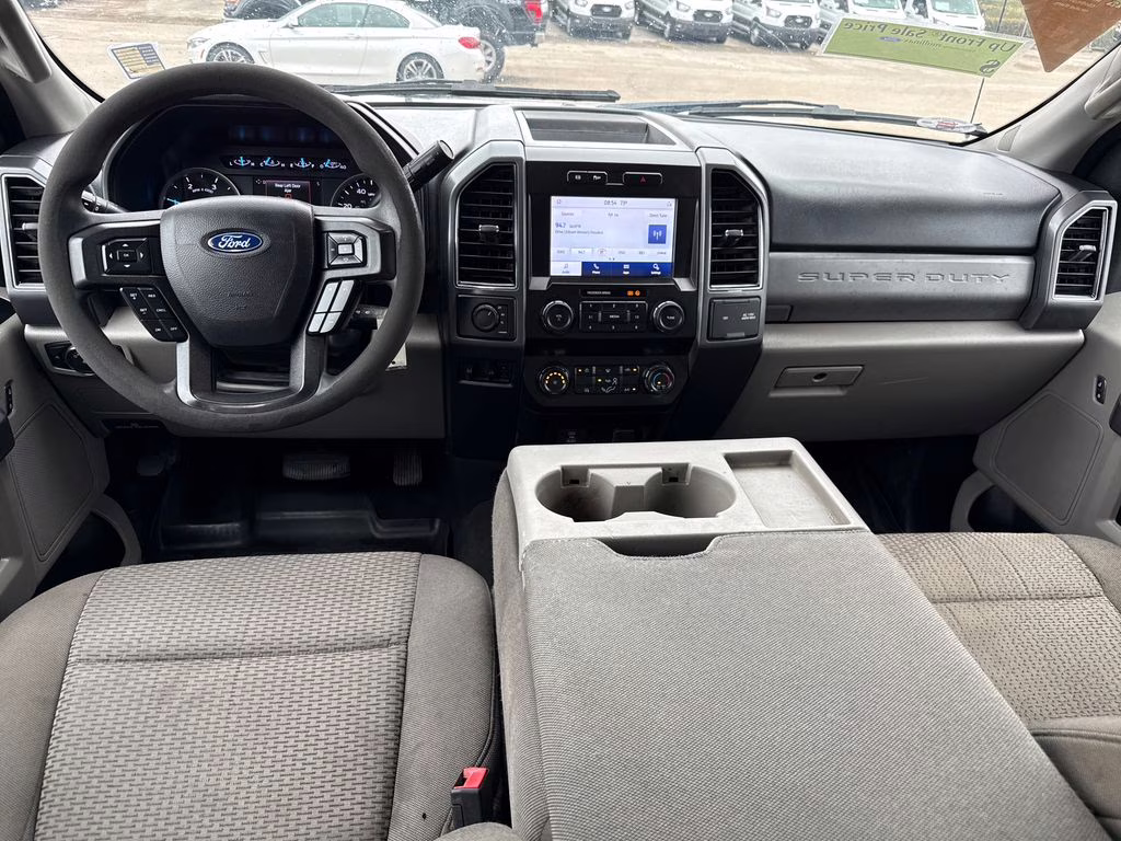 2021 Oxford White Ford Super Duty F-350 DRW XLT 4X4 Truck