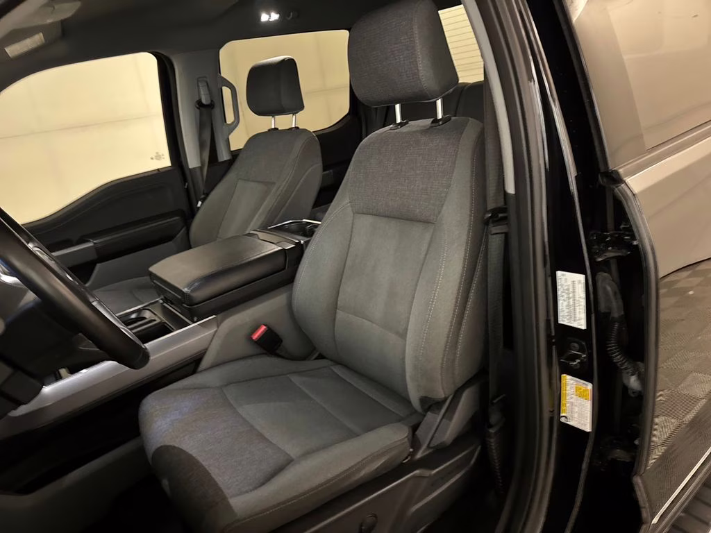 2024 Agate Black Metallic Ford F-150 XLT 4X4 Truck