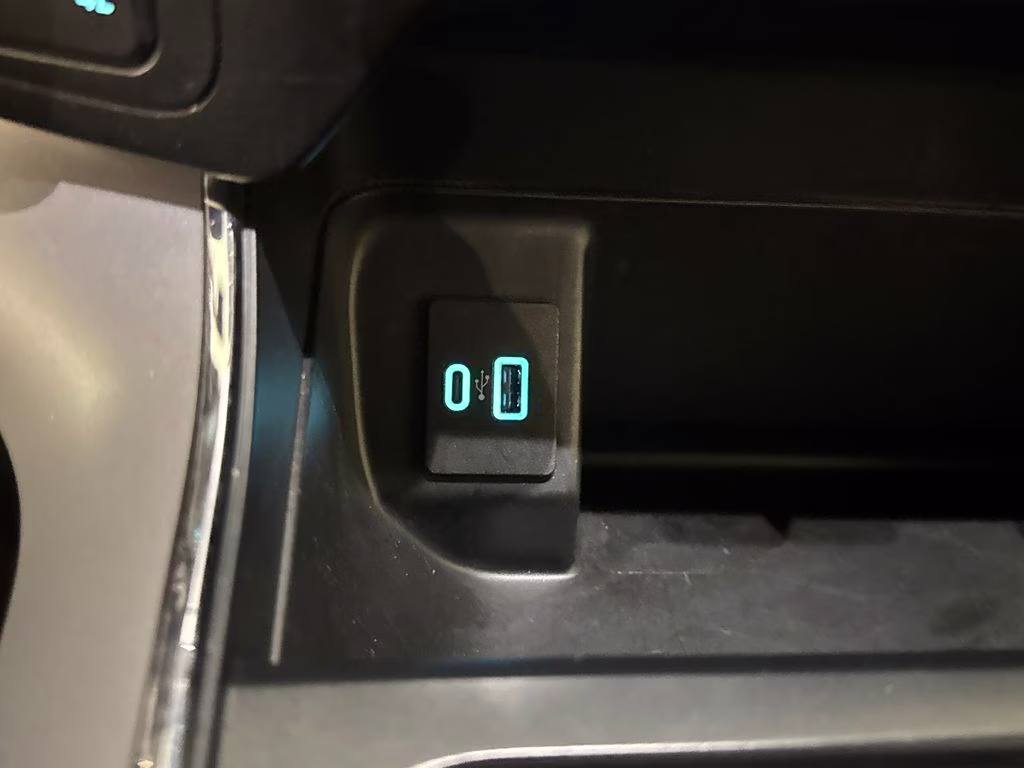 2024 Agate Black Metallic Ford F-150 XLT 4X4 Truck