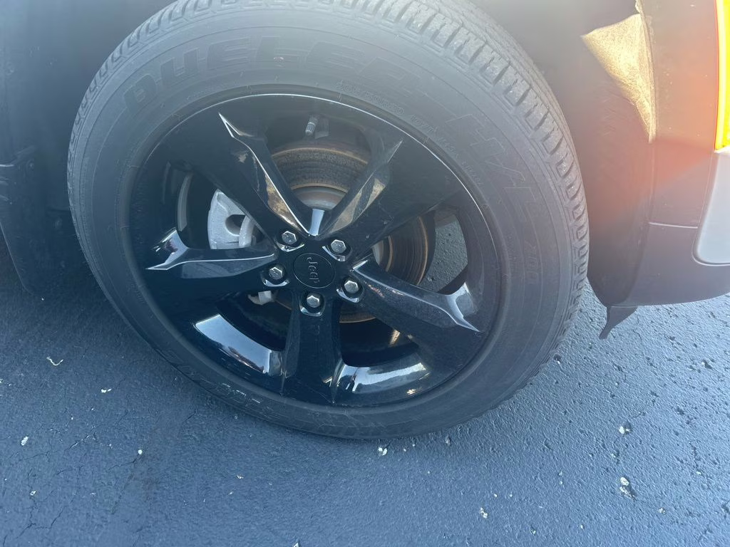 2024 Silver Zynith Jeep Grand Cherokee Altitude X 4X4 SUV