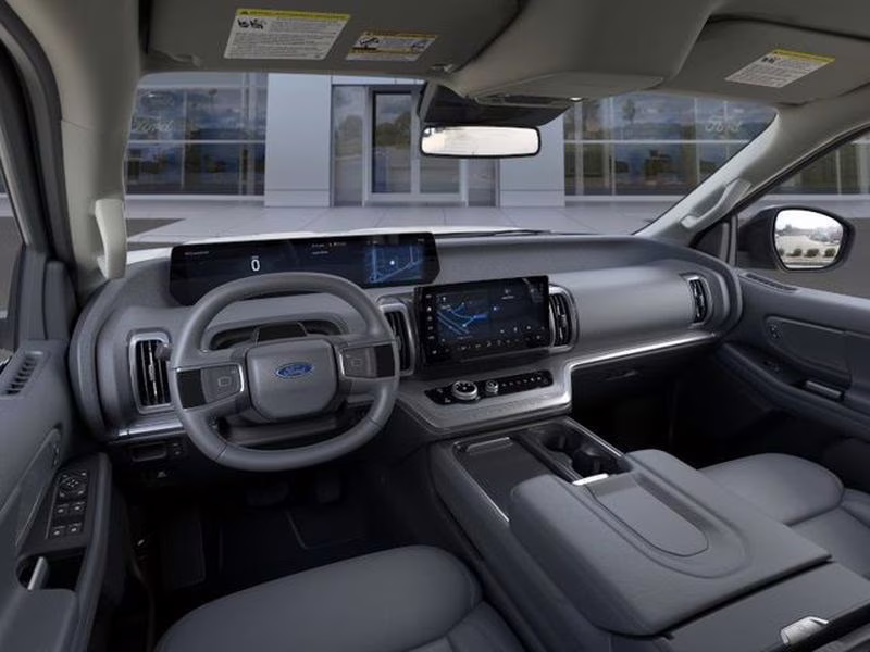 2026 Oxford White Ford Expedition Active RWD SUV