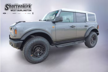 2026 Gray Ford Bronco Badlands 4X4 SUV