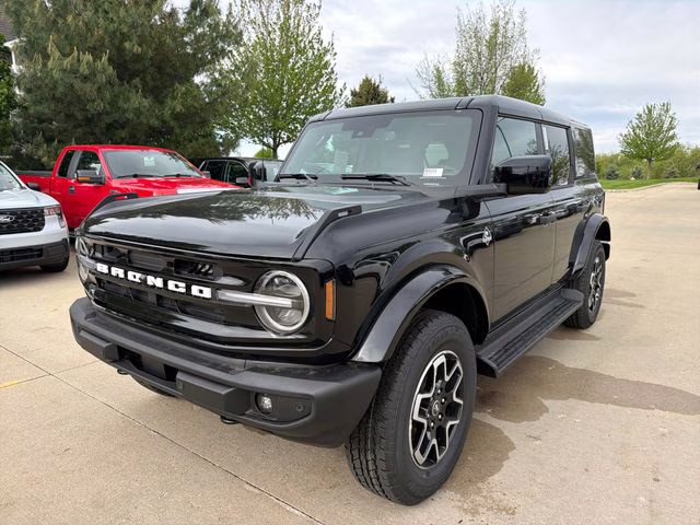 2026 Shadow Black Ford Bronco Outer Banks 4X4 SUV