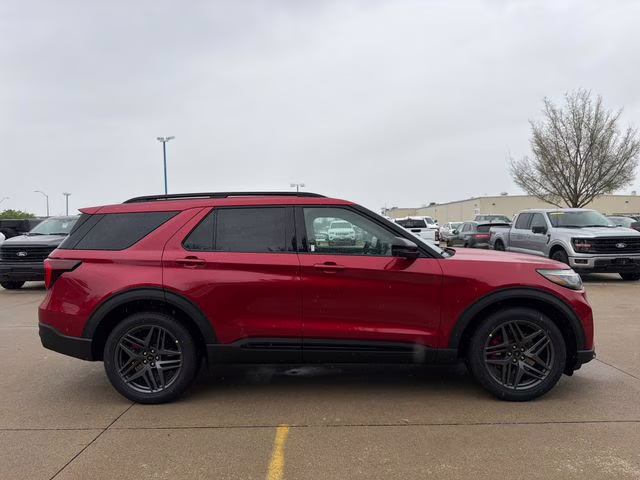 2026 Rapid Red Metallic Tinted Clearcoat Ford Explorer ST 4X4 SUV