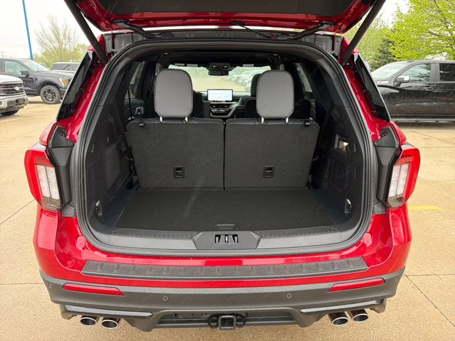 2026 Rapid Red Metallic Tinted Clearcoat Ford Explorer ST 4X4 SUV