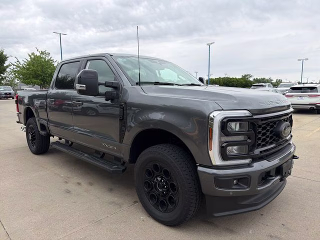 2026 Carbonized Gray Metallic Ford Super Duty F-250 SRW Lariat 4X4 Truck