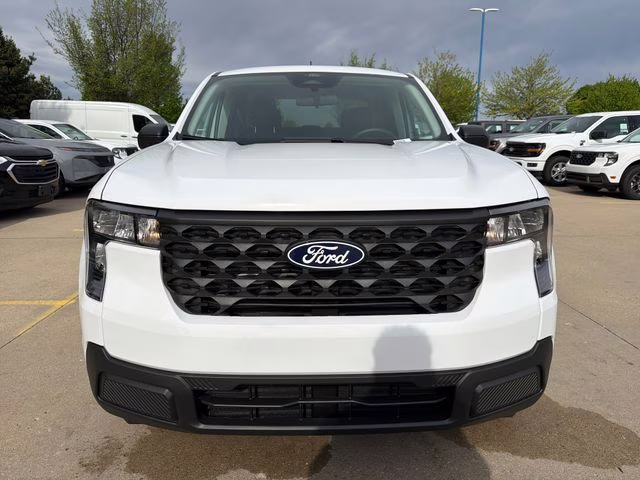 2026 Oxford White Ford Maverick XL FWD Truck