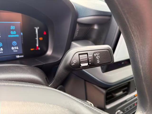 2026 Oxford White Ford Maverick XL FWD Truck