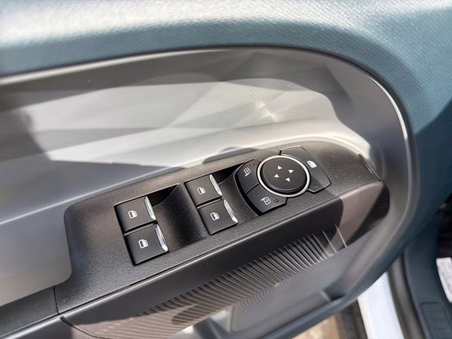 2026 Oxford White Ford Maverick XL AWD Truck