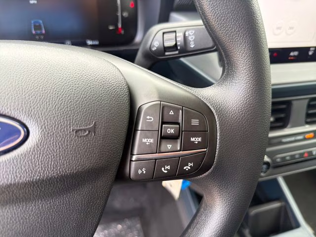 2026 Oxford White Ford Maverick XL AWD Truck