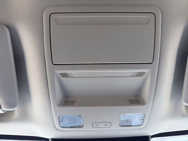 2026 Oxford White Ford Maverick XL AWD Truck
