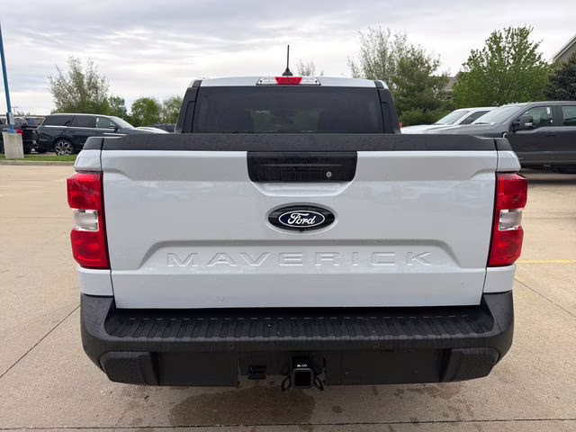2026 Space White Metallic Ford Maverick XLT FWD Truck