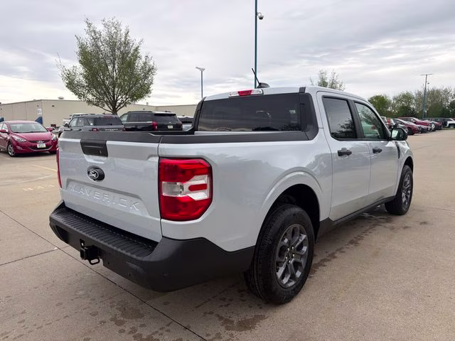 2026 Space White Metallic Ford Maverick XLT FWD Truck