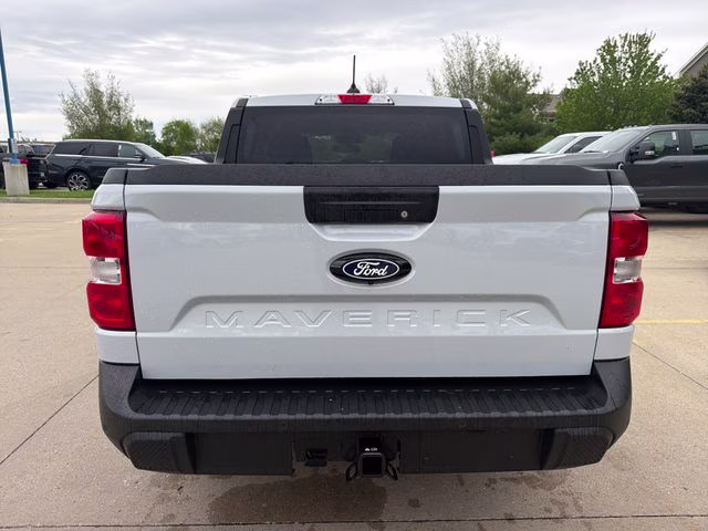 2026 Space White Metallic Ford Maverick XLT FWD Truck