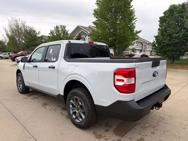 2026 Space White Metallic Ford Maverick XLT FWD Truck