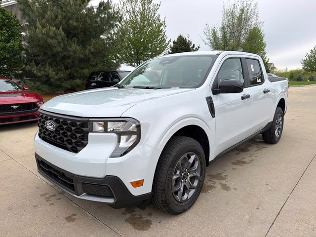 2026 Space White Metallic Ford Maverick XLT FWD Truck