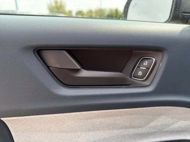 2026 Oxford White Ford Maverick XLT FWD Truck