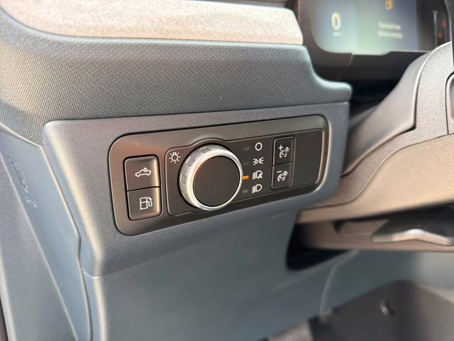 2026 Oxford White Ford Maverick XLT FWD Truck