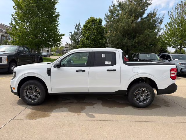 2026 Oxford White Ford Maverick XLT FWD Truck