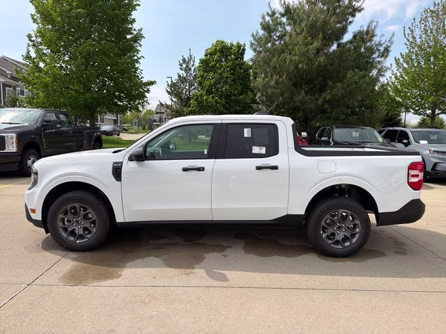 2026 Oxford White Ford Maverick XLT FWD Truck