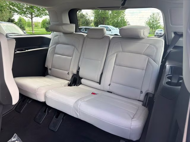 2026 Star White Metallic Tri-Coat Lincoln Navigator Reserve 4X4 SUV