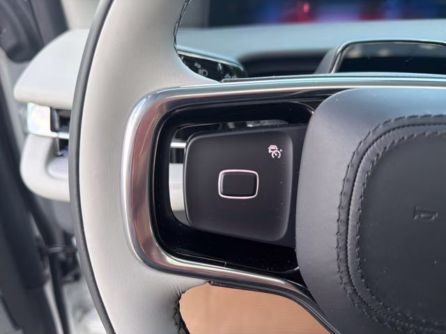 2026 Star White Metallic Tri-Coat Lincoln Navigator Reserve 4X4 SUV