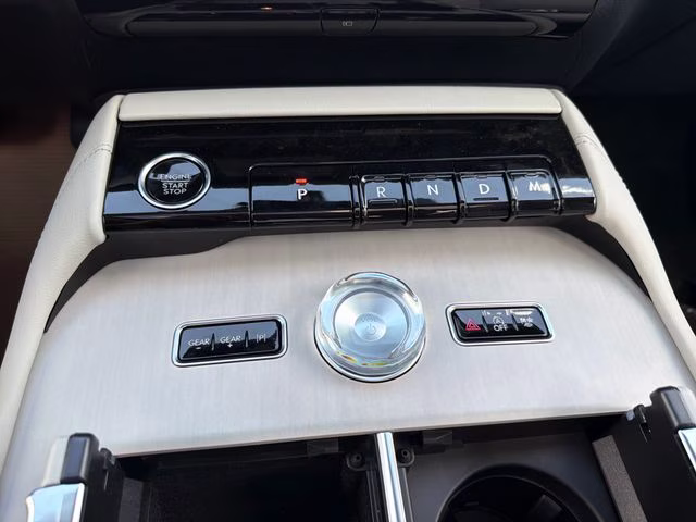 2026 Star White Metallic Tri-Coat Lincoln Navigator Reserve 4X4 SUV
