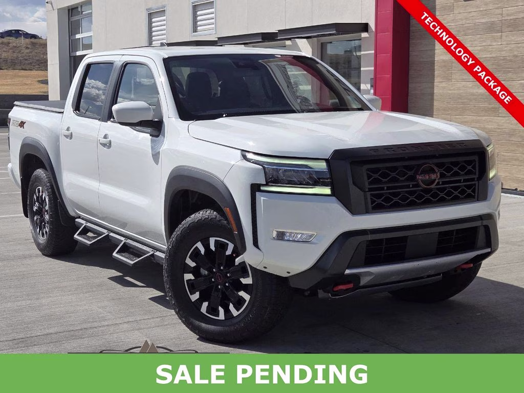 2022 Nissan Frontier PRO-4X Crew Cab 4X4's photo