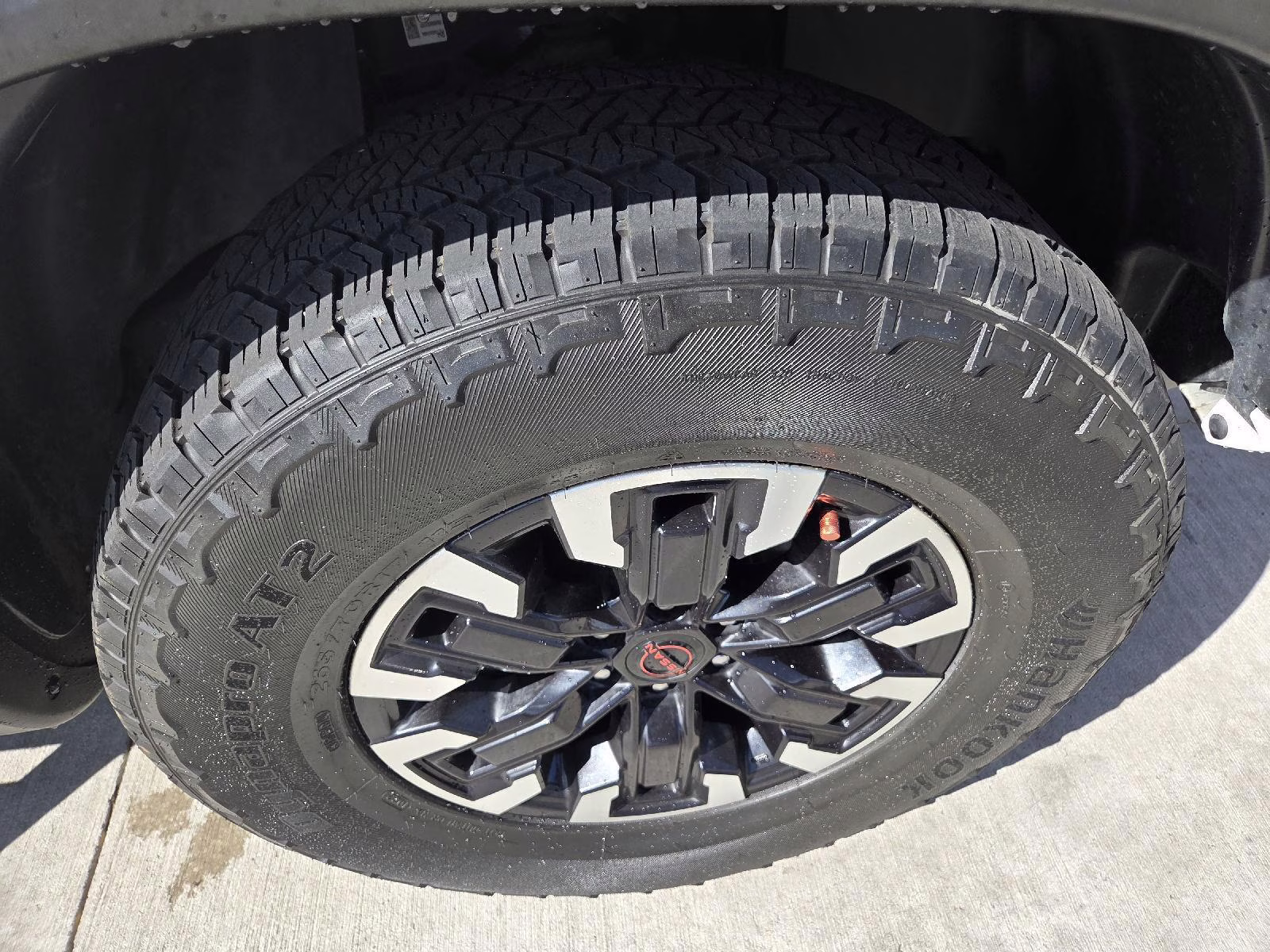 2022 Glacier White Nissan Frontier PRO-4X 4X4 Truck
