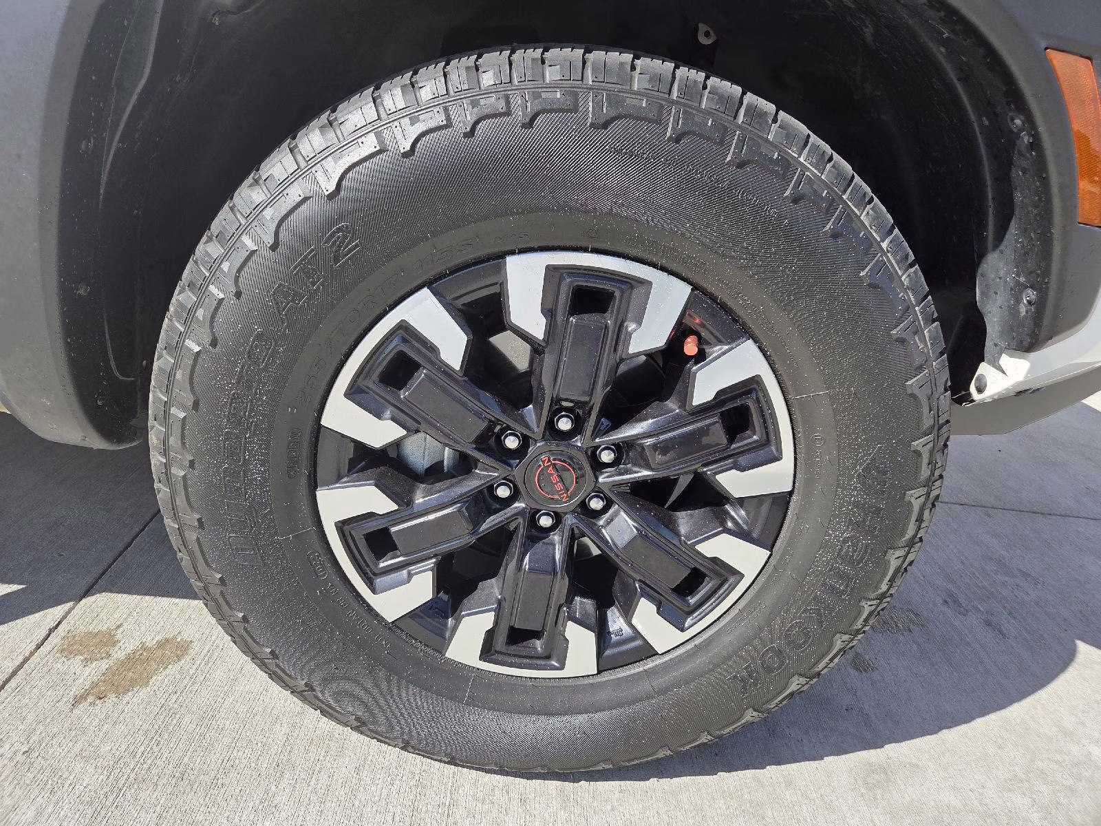 2022 Glacier White Nissan Frontier PRO-4X 4X4 Truck