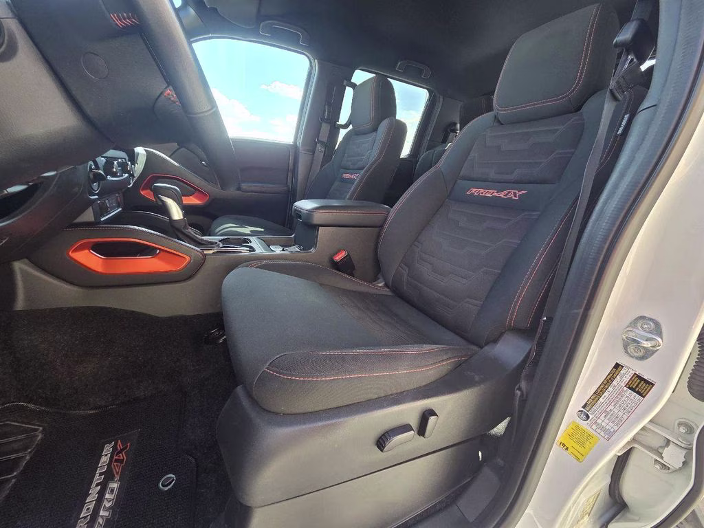 2022 Glacier White Nissan Frontier PRO-4X 4X4 Truck