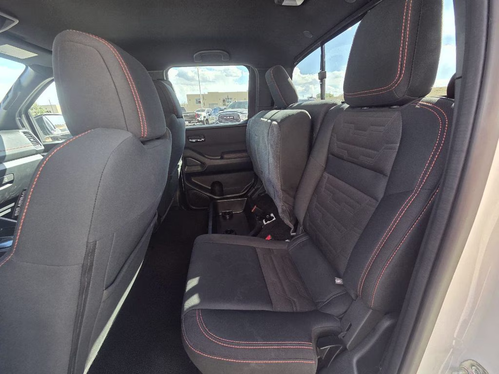 2022 Glacier White Nissan Frontier PRO-4X 4X4 Truck