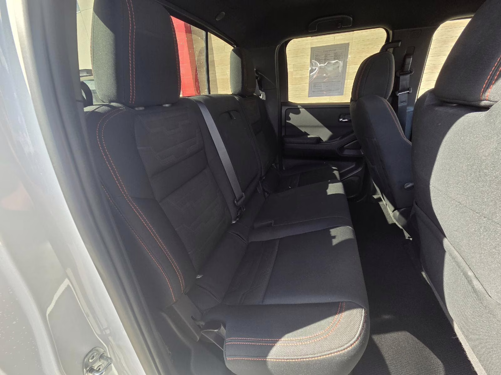 2022 Glacier White Nissan Frontier PRO-4X 4X4 Truck