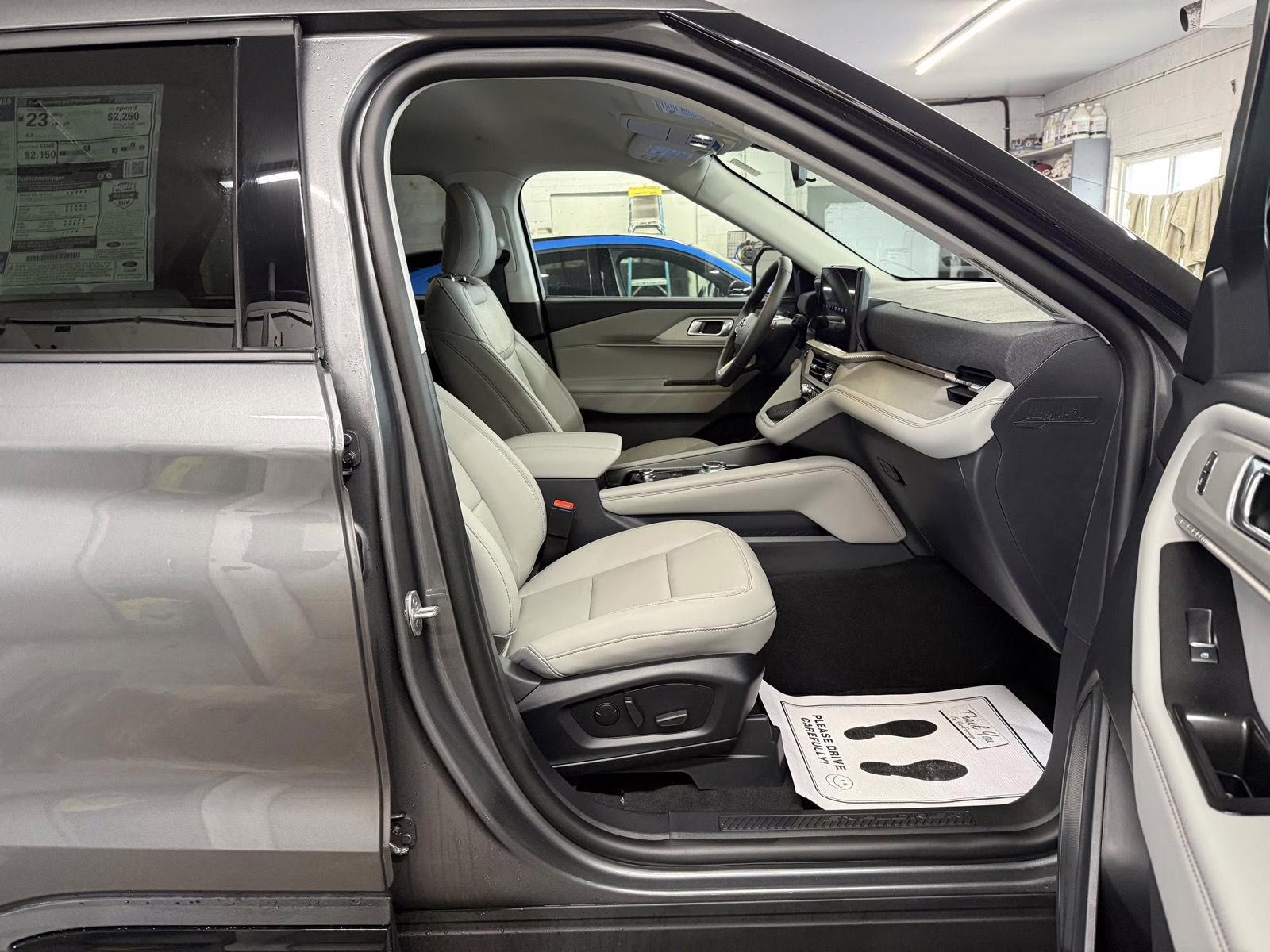 2026 Carbonized Gray Metallic Ford Explorer Active w/100A Pkg 4X4 SUV