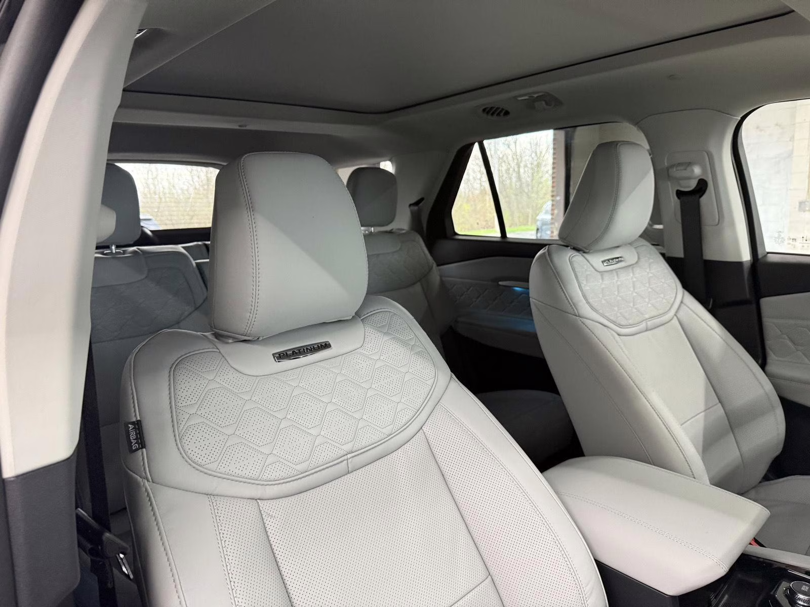 2026 Agate Black Metallic Ford Explorer Platinum 4X4 SUV