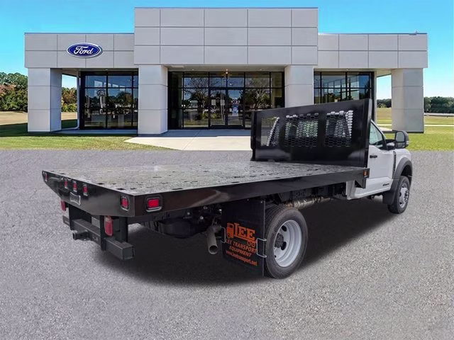 2026 Oxford White Ford Super Duty F-550 DRW XL 4X4 Truck