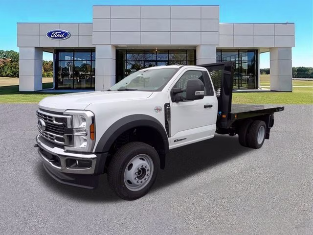 2026 Oxford White Ford Super Duty F-550 DRW XL 4X4 Truck