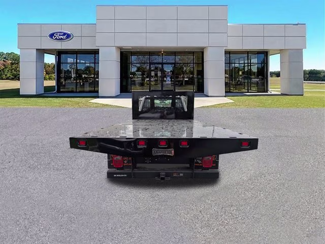 2026 Oxford White Ford Super Duty F-550 DRW XL 4X4 Truck