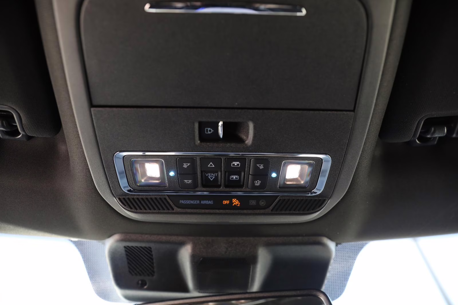 2025 Oxford White Ford F-150 LARIAT 4X4 Truck