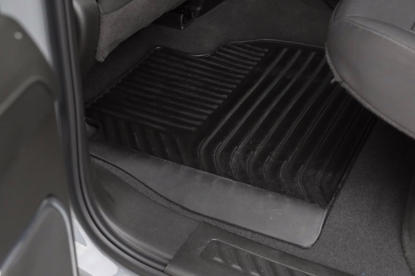 2024 Thunderstorm Gray GMC Sierra 1500 Elevation 4X4 Truck