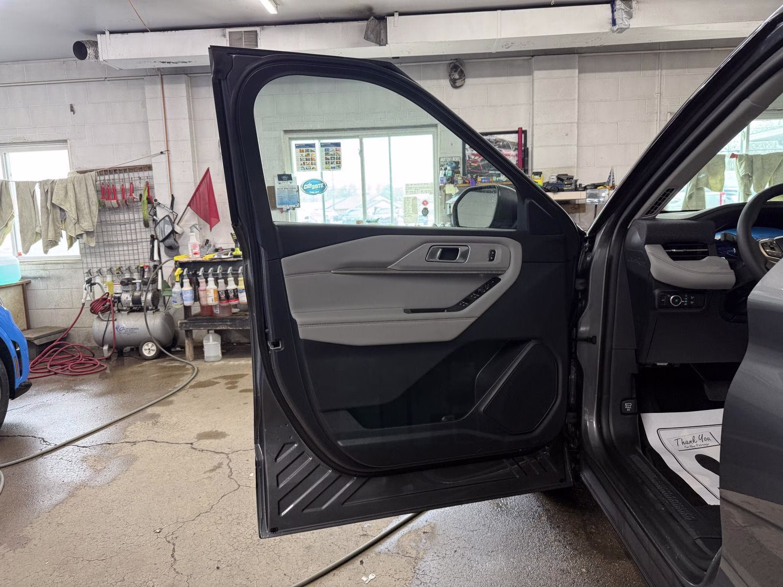 2026 Carbonized Gray Metallic Ford Explorer Active w/200A Pkg 4X4 SUV