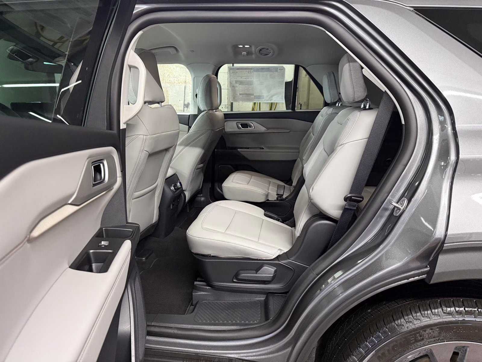 2026 Carbonized Gray Metallic Ford Explorer Active w/200A Pkg 4X4 SUV
